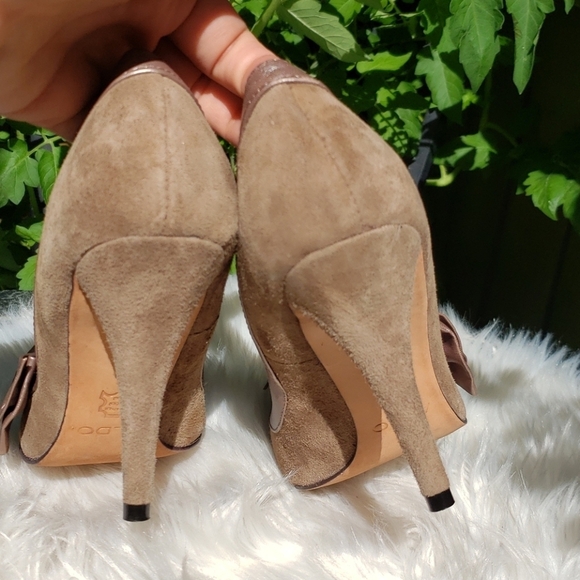 Aldo Collection Nude Suede Heels With Leather Bow - Picture 8 of 13